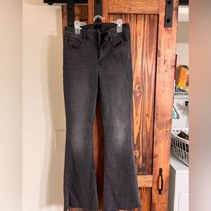 Women’s mother jeans size 25